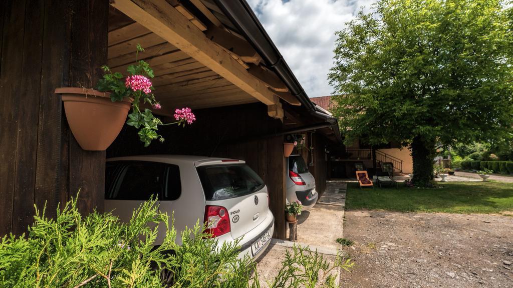 Apartment Tomasevic Slunj Bagian luar foto