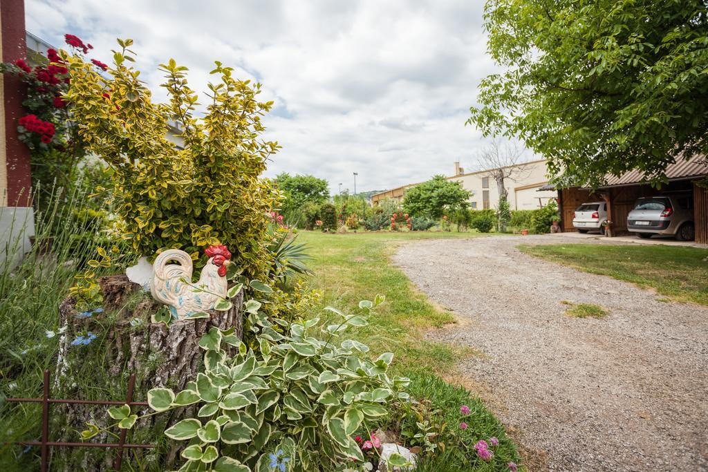 Apartment Tomasevic Slunj Bagian luar foto