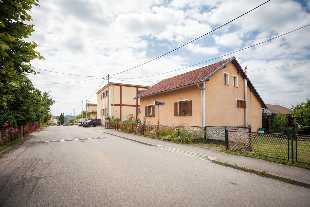 Apartment Tomasevic Slunj Bagian luar foto
