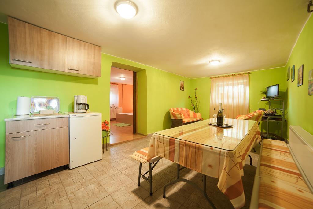 Apartment Tomasevic Slunj Bagian luar foto