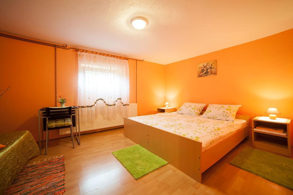 Apartment Tomasevic Slunj Bagian luar foto