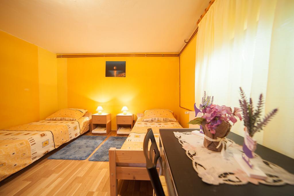 Apartment Tomasevic Slunj Bagian luar foto